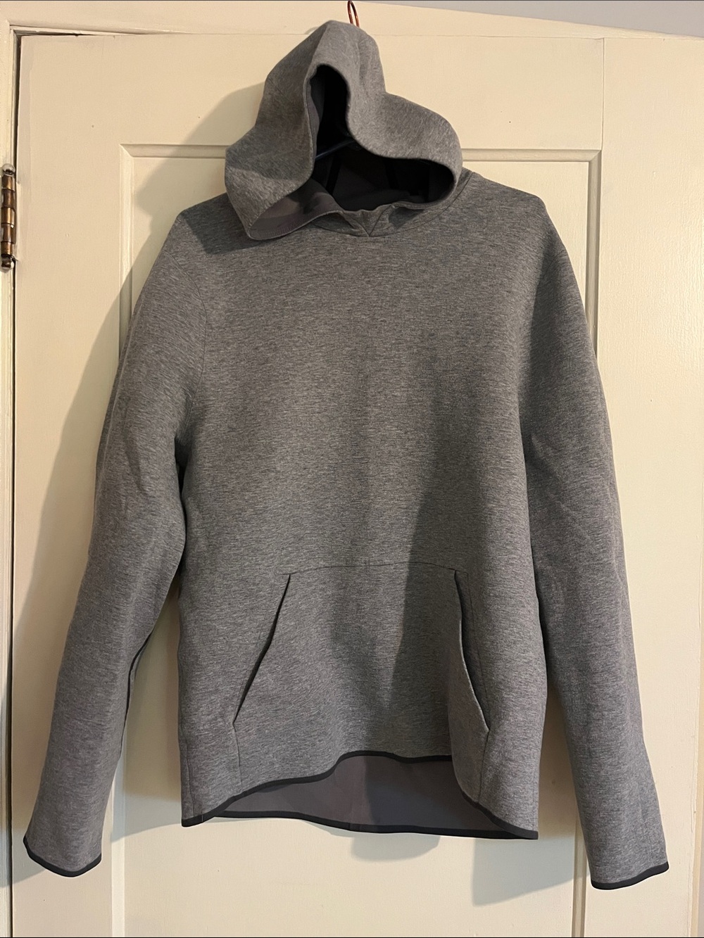 lululemon athletica Men's Gray Hooded Pullover Sweatshirt